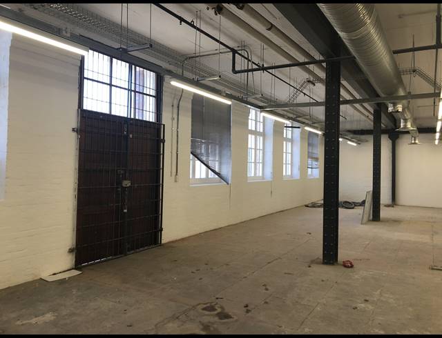 435M² OFFICE TO LET IN GARDENS
